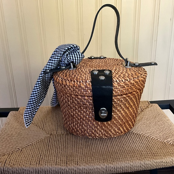 Patricia Nash woven bag - Picture 1 of 9